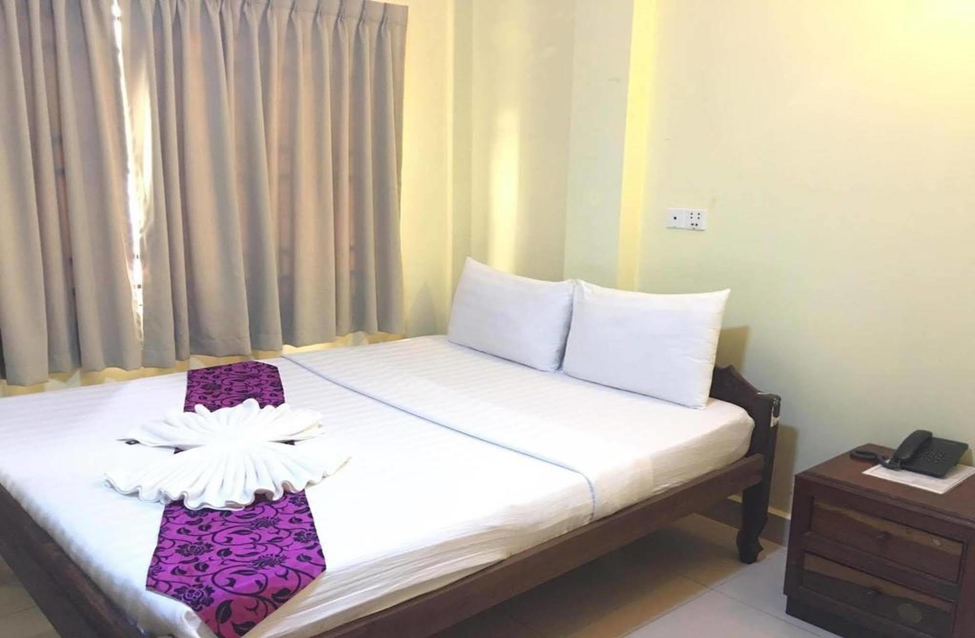 Homeland Guesthouse Phnom Penh Ngoại thất bức ảnh